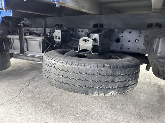 MITSUBISHI三菱 CANTER  第11張相片