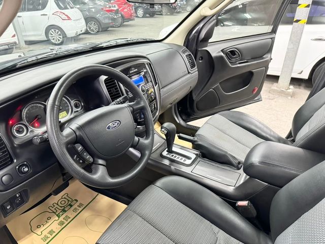 FORD福特 ESCAPE  第8張相片