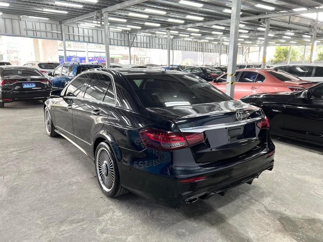 M-BENZ賓士 E200  第5張相片