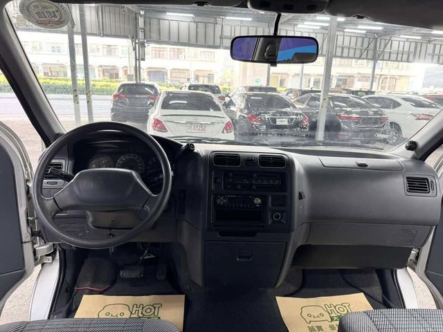 TOYOTA豐田 HIACE  第7張相片