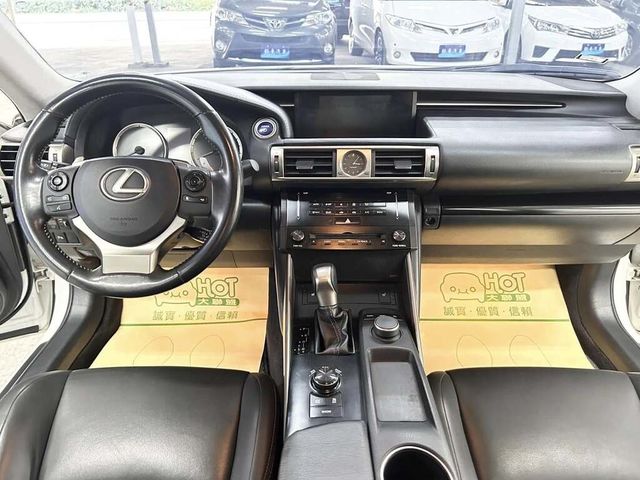 LEXUS凌志 IS 300  第6張相片