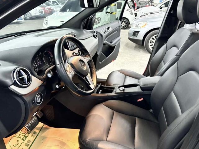 M-BENZ賓士 B200  第7張相片