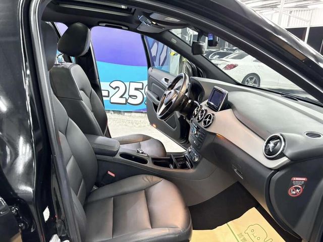 M-BENZ賓士 B200  第9張相片