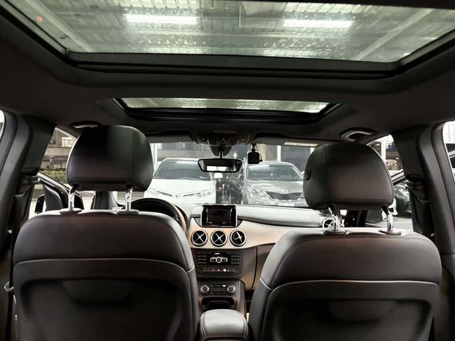 M-BENZ賓士 B200  第11張相片