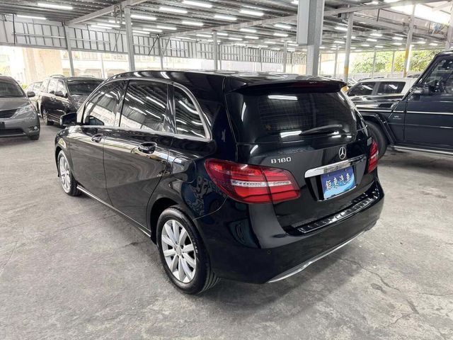 M-BENZ賓士 B180  第4張相片