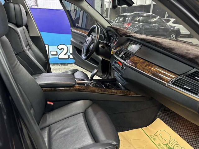 BMW寶馬 X5 XDRIVE35I  第8張相片