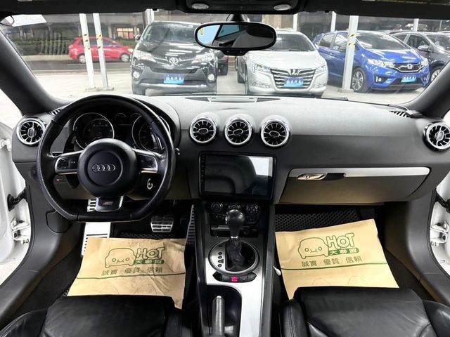 AUDI奧迪 TT COUPE  第7張相片