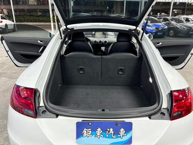 AUDI奧迪 TT COUPE  第12張相片