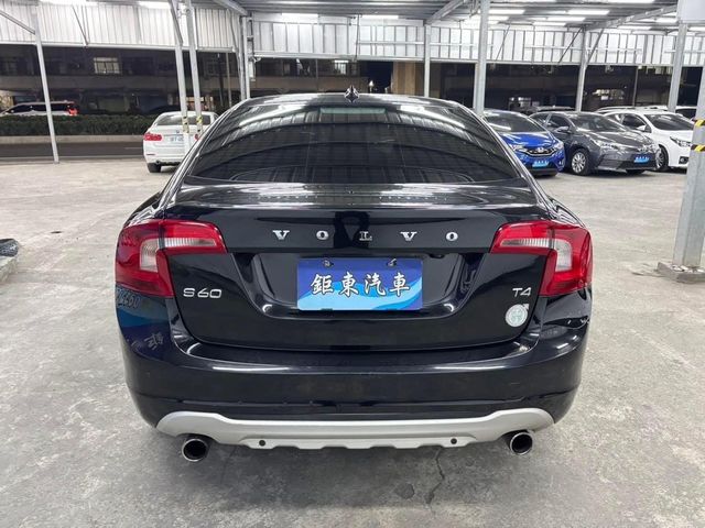 VOLVO富豪 S60  第7張相片