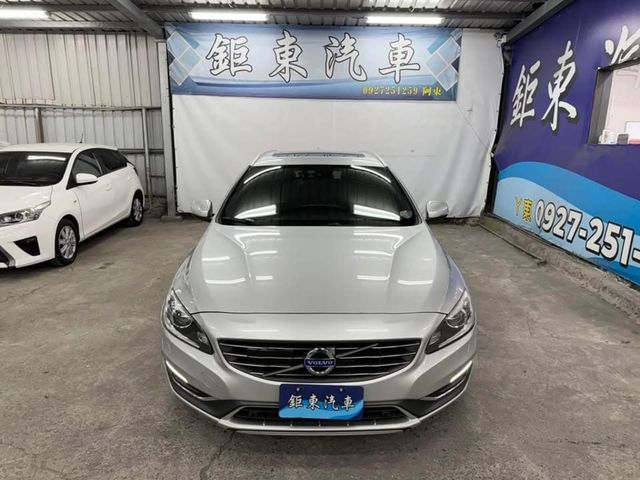 VOLVO富豪 V60  第3張相片