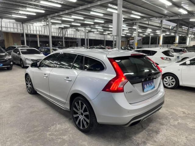 VOLVO富豪 V60  第9張相片