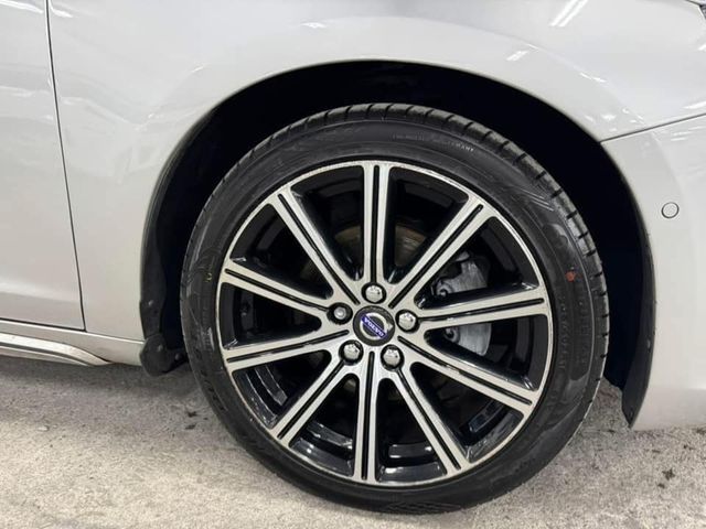 VOLVO富豪 V60  第11張相片