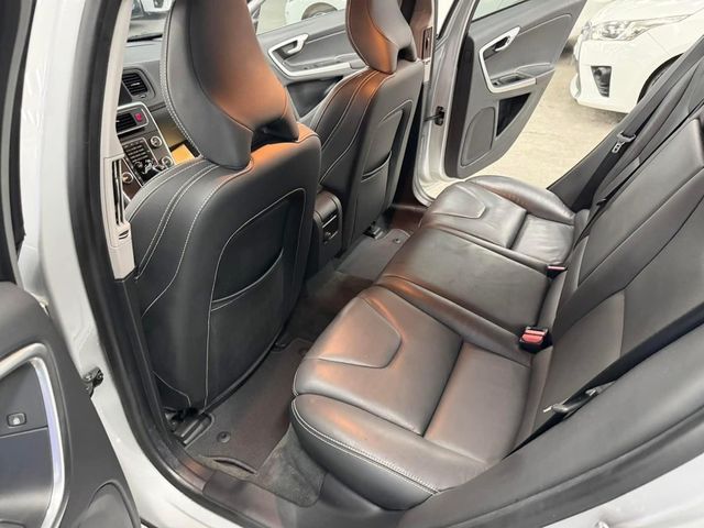 VOLVO富豪 V60  第21張相片