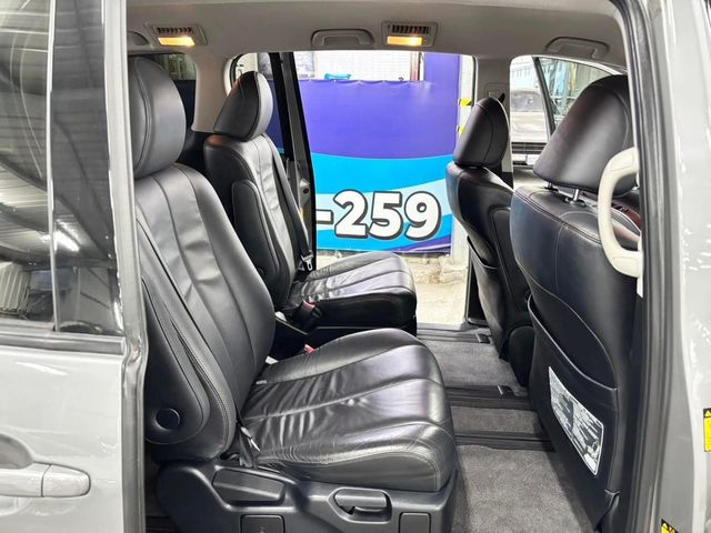 TOYOTA豐田 PREVIA  第27張相片