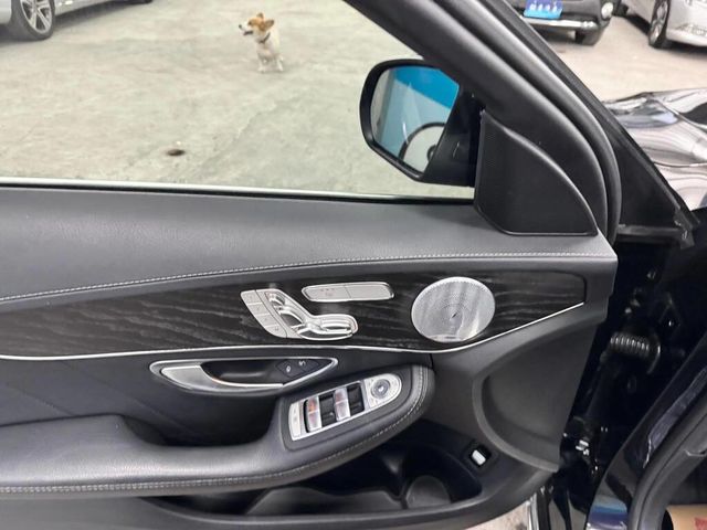 M-BENZ賓士 C300  第11張相片