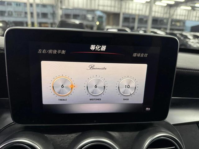 M-BENZ賓士 C300  第13張相片