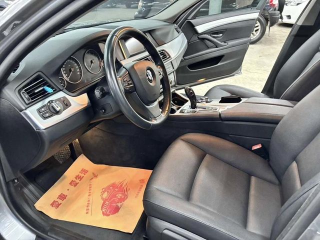 BMW寶馬 520  第8張相片