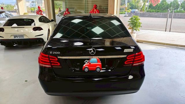M-BENZ賓士 E200T  第5張相片