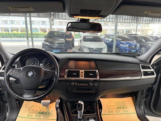 BMW寶馬 X5  第7張相片