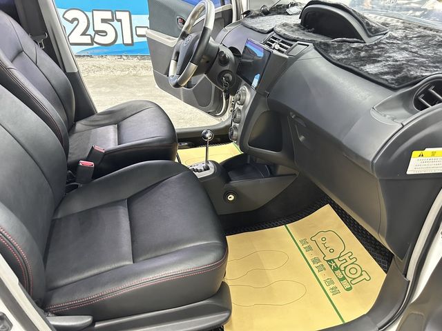 TOYOTA豐田 YARIS  第7張相片