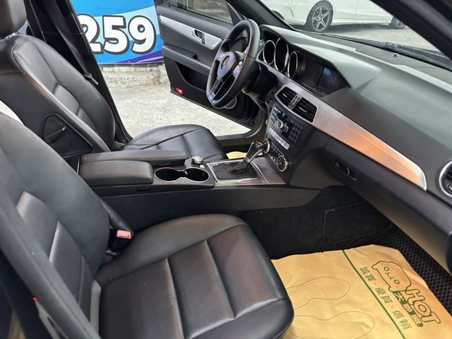 M-BENZ賓士 C250  第10張相片