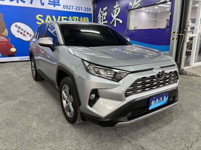 TOYOTA豐田 RAV4  第3張相片