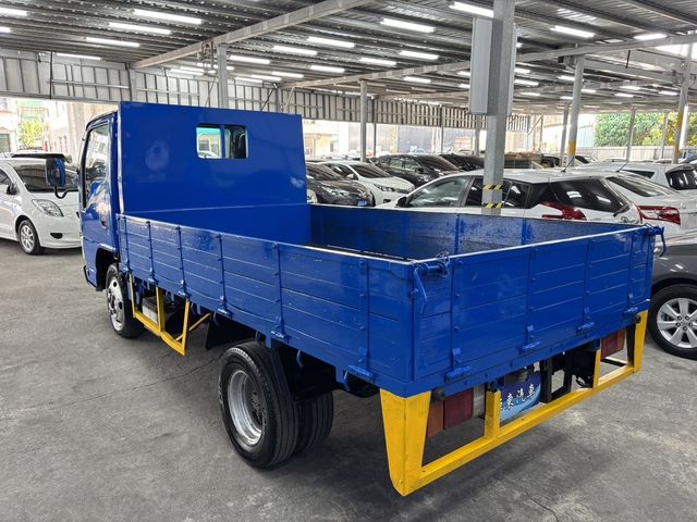 ISUZU五十鈴 ELF  第3張相片
