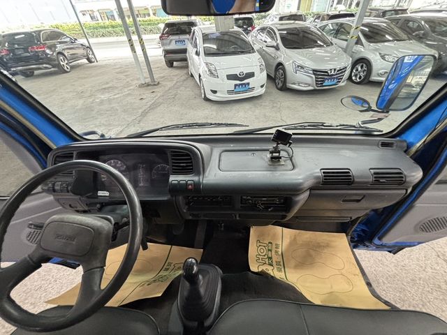 ISUZU五十鈴 ELF  第11張相片