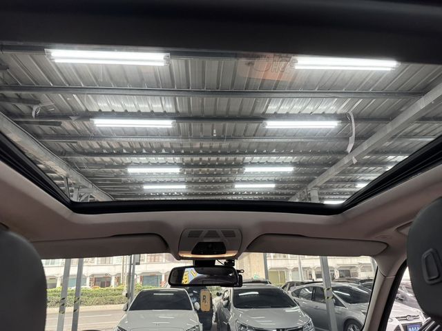 BMW寶馬 X5 XDRIVE25D  第10張相片