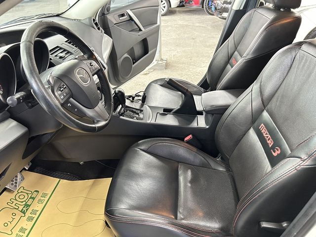 MAZDA馬自達 MAZDA 3  第6張相片