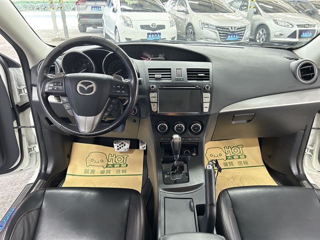 MAZDA馬自達 MAZDA 3  第7張相片