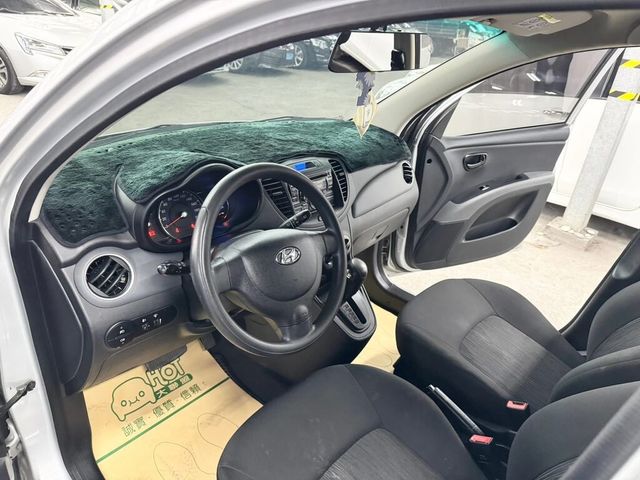 HYUNDAI現代 I10  第6張相片