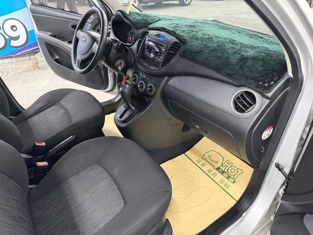 HYUNDAI現代 I10  第8張相片