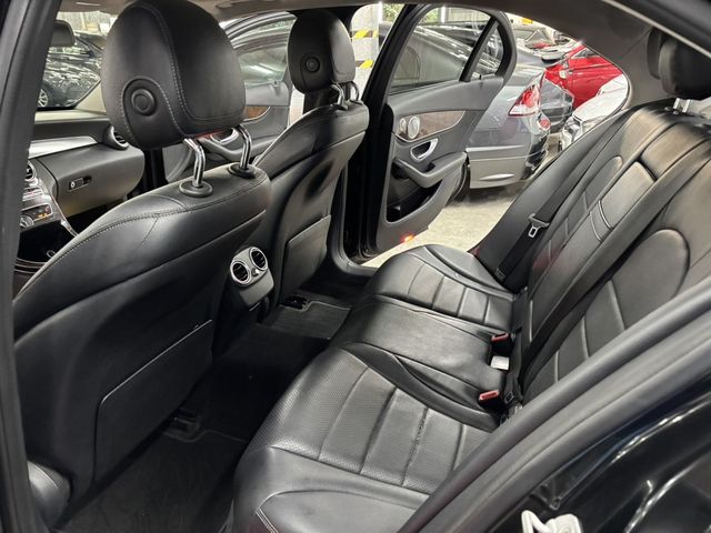 M-BENZ賓士 C300  第10張相片