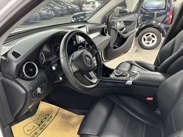 M-BENZ賓士 GLC220D  第7張相片