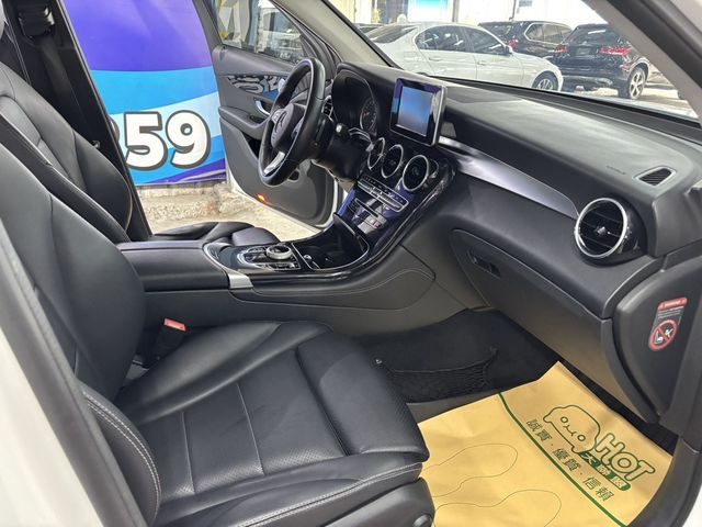 M-BENZ賓士 GLC220D  第12張相片