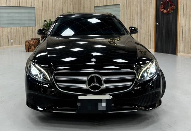 M-BENZ賓士 E200  第5張相片