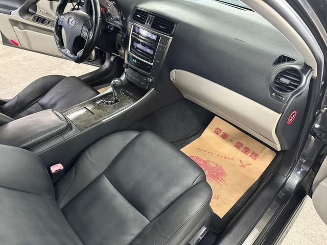 LEXUS凌志 IS250  第8張相片