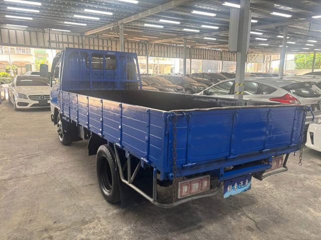 MITSUBISHI三菱 CANTER  第4張相片