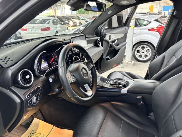 M-BENZ賓士 GLC300  第7張相片