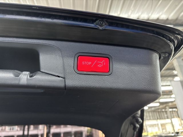 M-BENZ賓士 GLC300  第17張相片