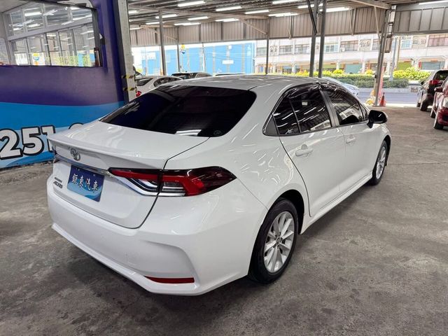 TOYOTA豐田 ALTIS  第4張相片