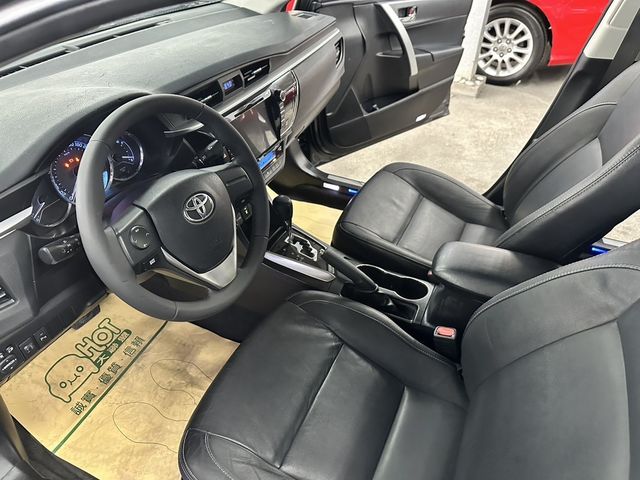TOYOTA豐田 ALTIS  第7張相片