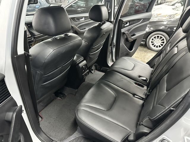 LUXGEN納智捷 URX  第10張相片