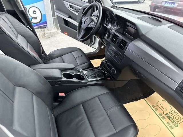 M-BENZ賓士 GLK300  第8張相片