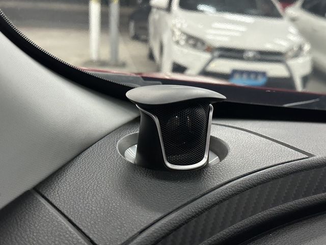 LUXGEN納智捷 U6 GT  第16張相片