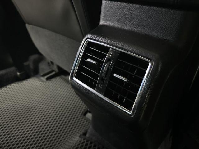 LUXGEN納智捷 U6 GT  第18張相片