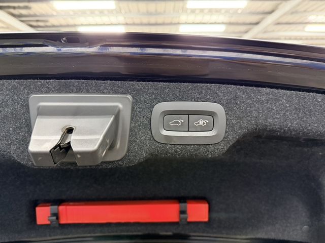 VOLVO富豪 S90  第13張相片