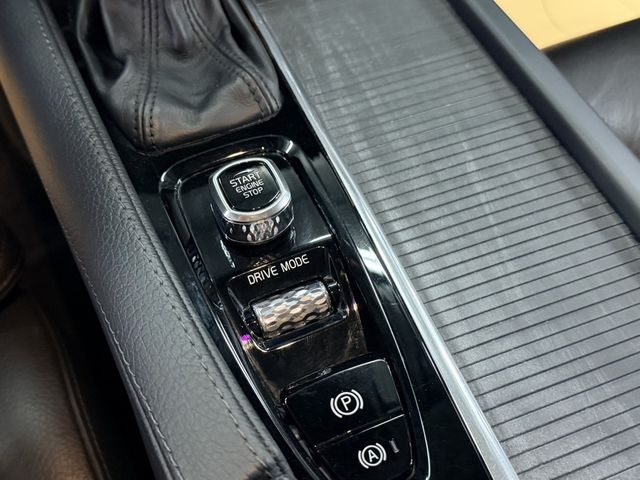 VOLVO富豪 S90  第16張相片