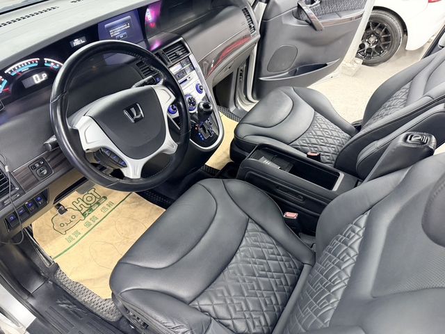 LUXGEN納智捷 M7 TURBO  第7張相片